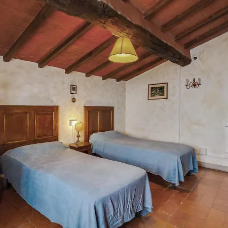 Belvilla By Oyo Flat In With Pool Pian di Scò