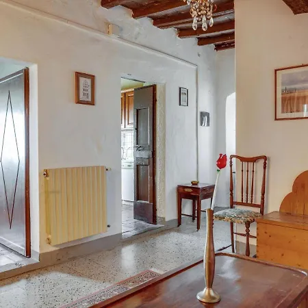 Ferienhaus Belvilla By Oyo Flat In With Pool Pian di Scò